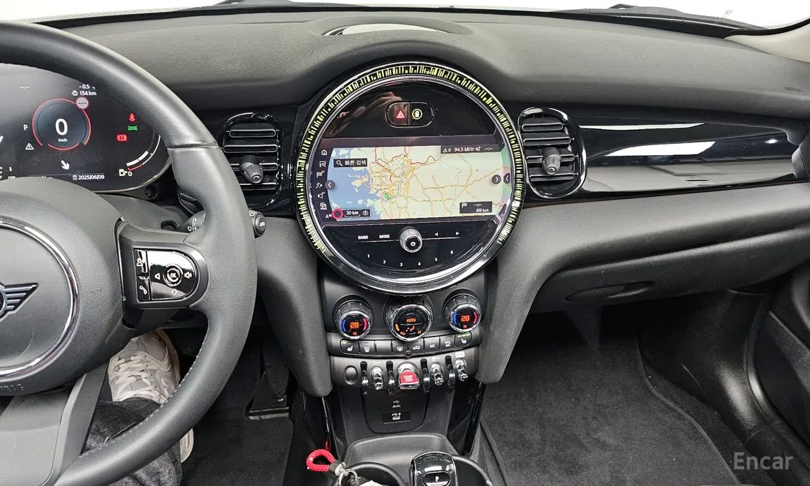 Фото 18 - Mini Cooper