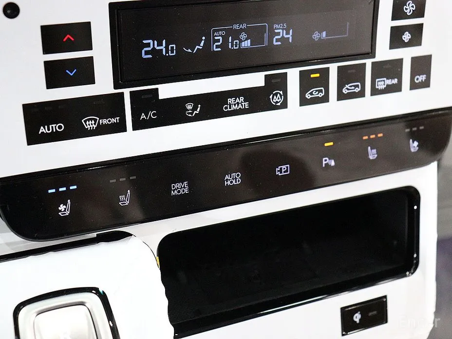 Фото 10 - Hyundai Staria