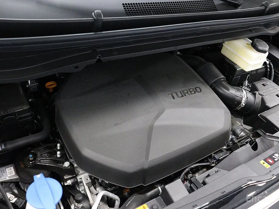 Фото 19 - Hyundai Staria