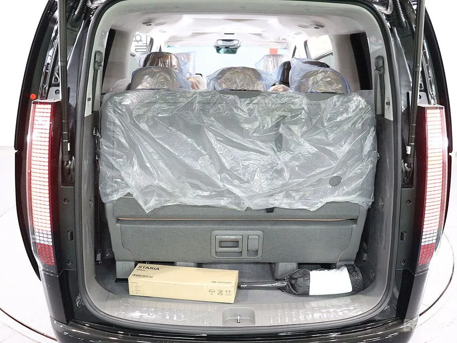 Фото 5 - Hyundai Staria