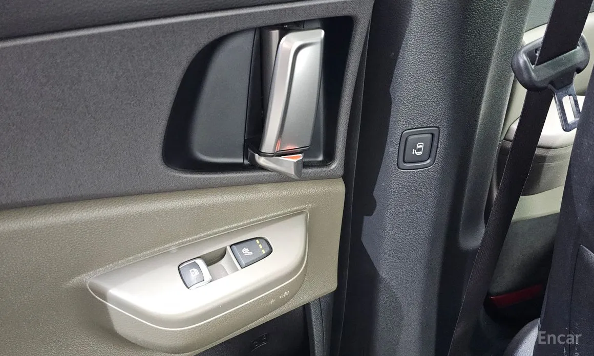 Kia Carnival 2023 9-Seater Noblesse