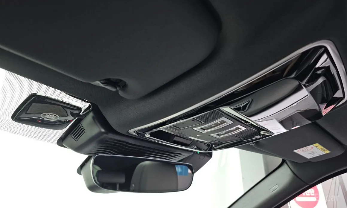 Фото 16 - Land Rover Range Rover Velar