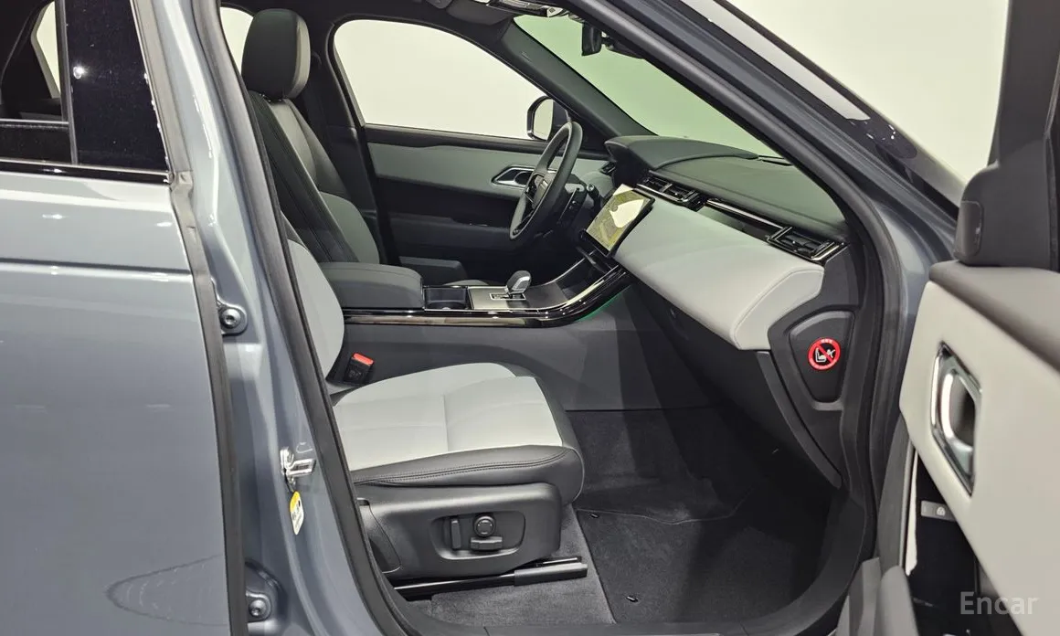 Фото 3 - Land Rover Range Rover Velar