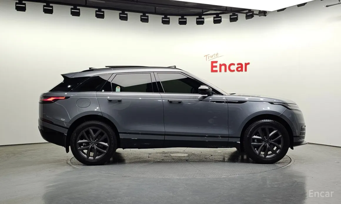 Фото 6 - Land Rover Range Rover Velar