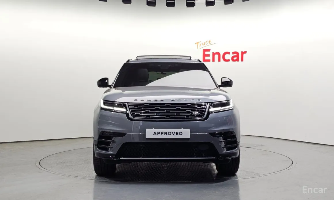 Фото 8 - Land Rover Range Rover Velar