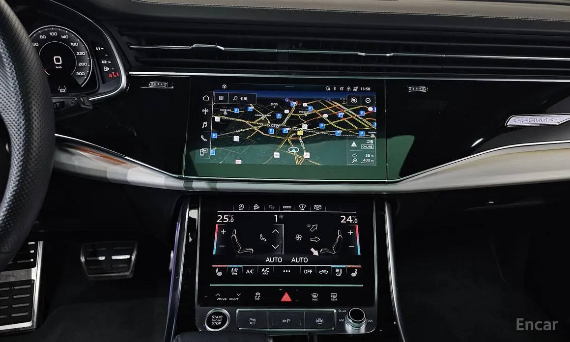 Фото 14 - Audi Q8