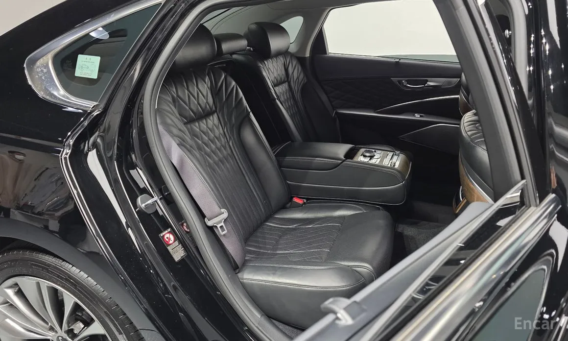 Фото 12 - Kia K9