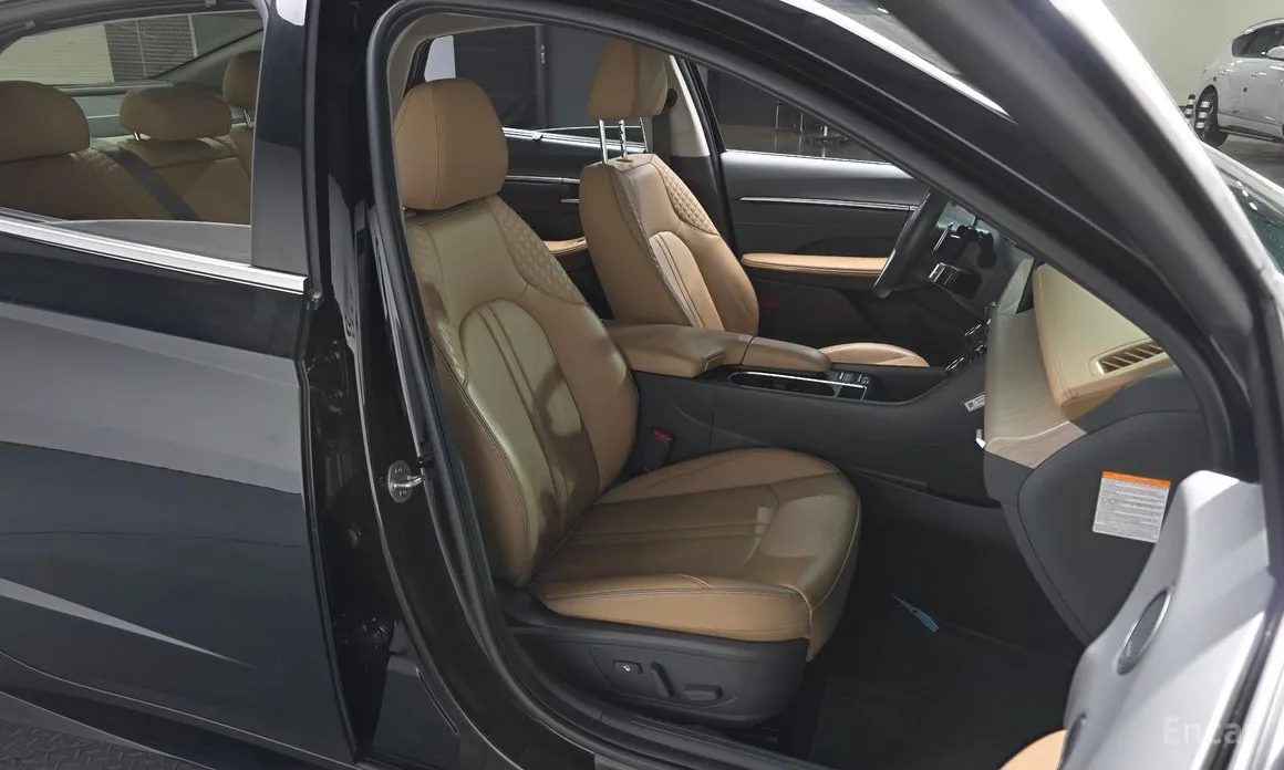 Фото 10 - Hyundai Sonata