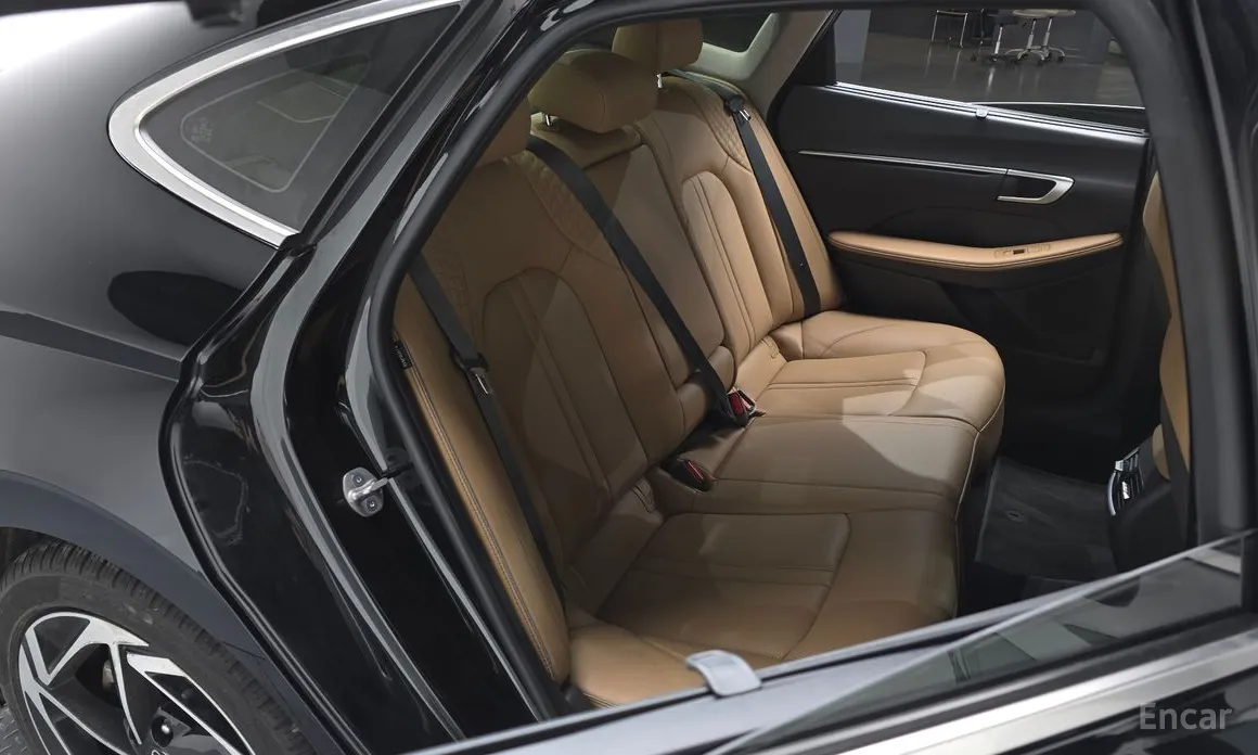 Фото 11 - Hyundai Sonata