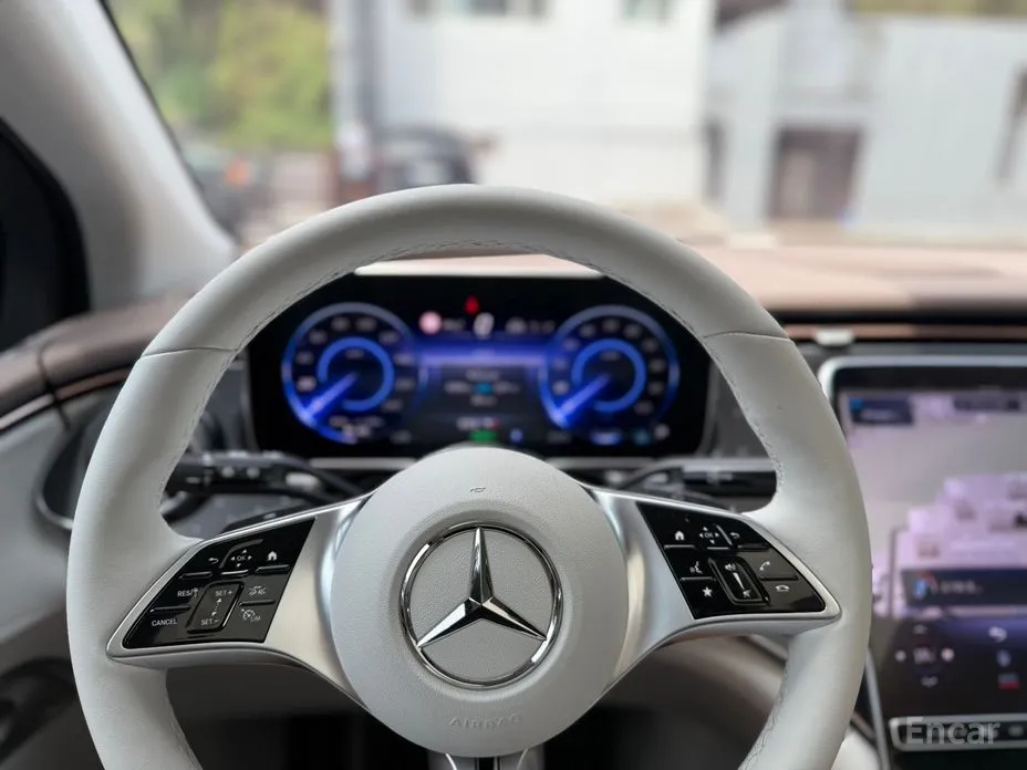 Фото 17 - Mercedes-Benz EQE