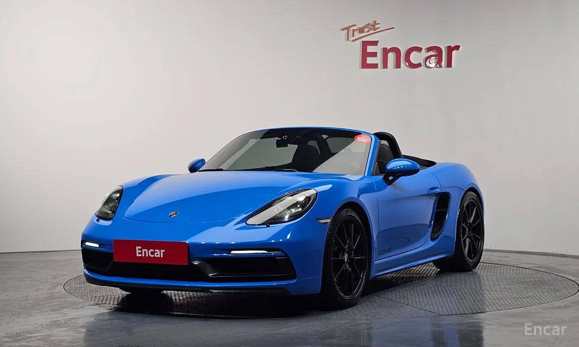 Фото 1 - Porsche 718