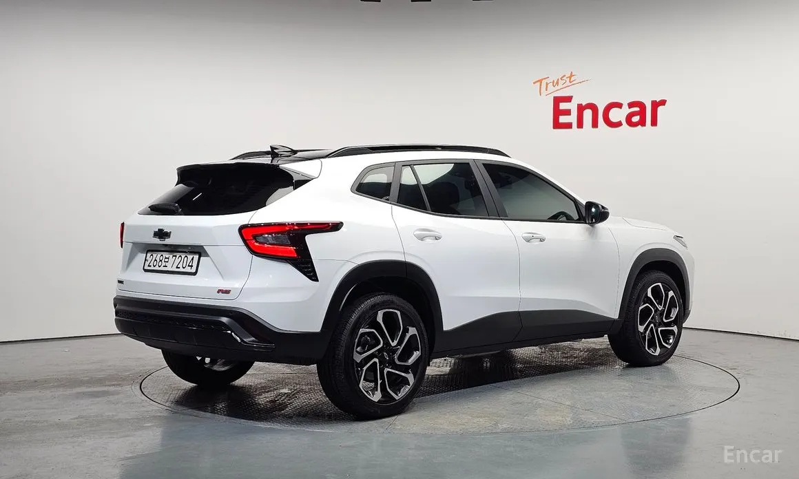 Фото 2 - Chevrolet Trax