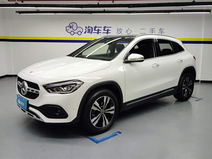 Фото 1 - Mercedes-Benz GLA-Class