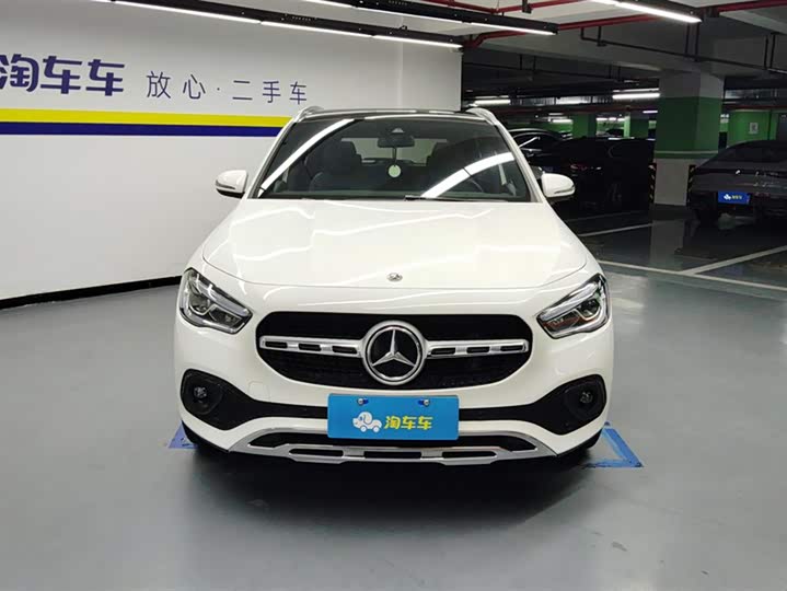 Фото 2 - Mercedes-Benz GLA-Class