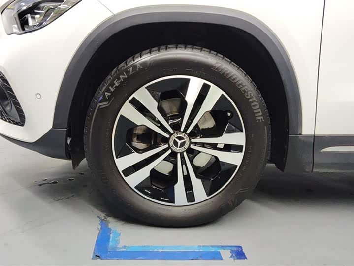 Фото 6 - Mercedes-Benz GLA-Class