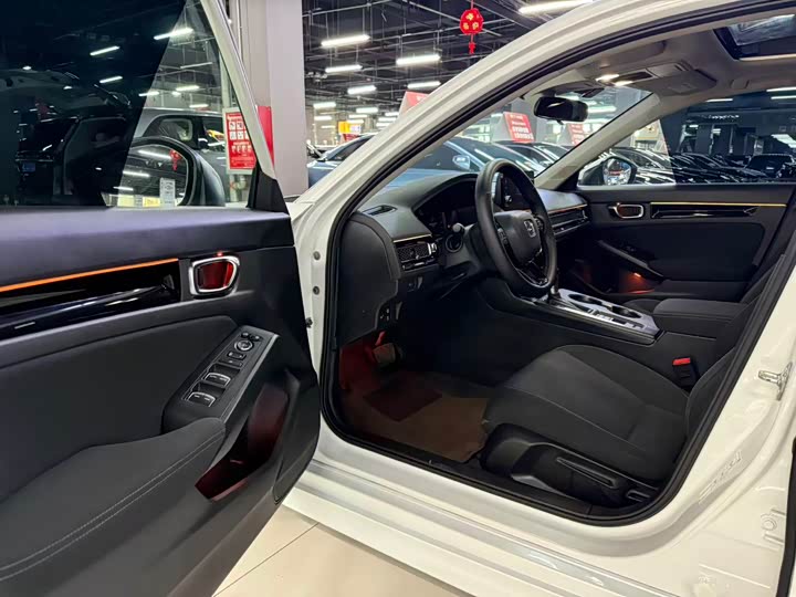 Фото 7 - Honda Civic