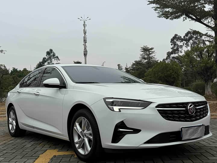 Фото 3 - Buick Regal