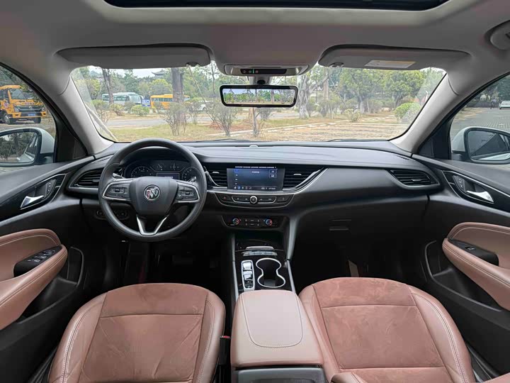 Фото 9 - Buick Regal