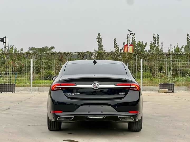 Фото 4 - Buick LaCrosse