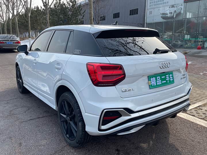 Фото 6 - Audi Q2L