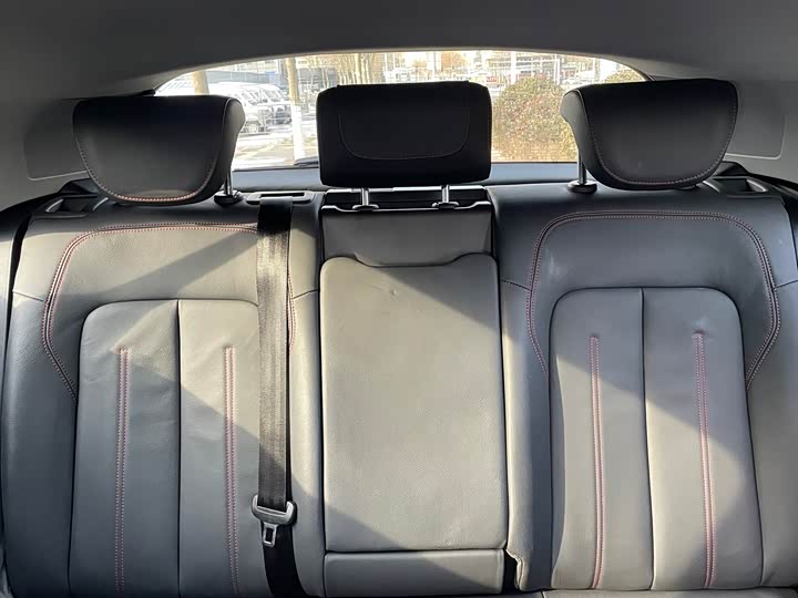 Фото 9 - Audi Q2L