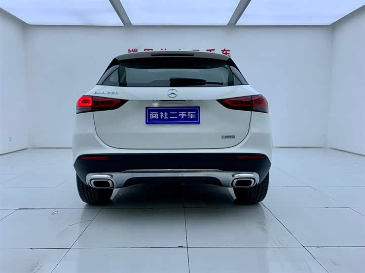 Фото 4 - Mercedes-Benz GLA-Class