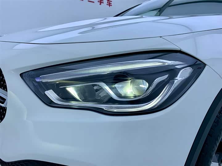 Фото 7 - Mercedes-Benz GLA-Class