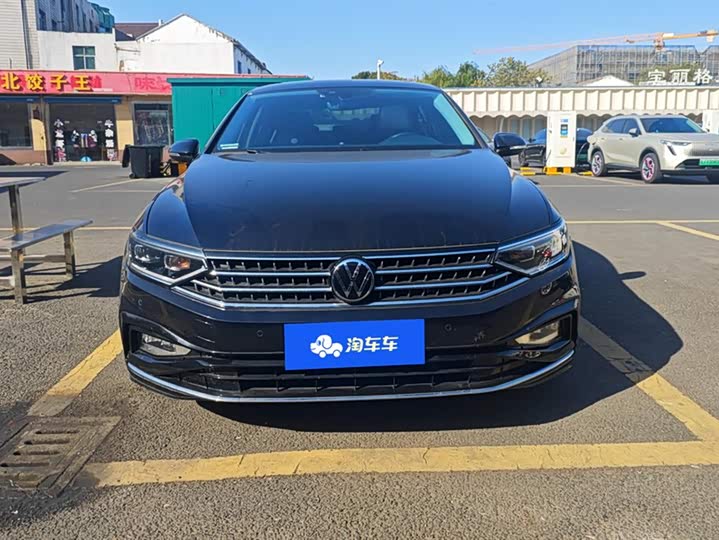 Фото 2 - Volkswagen Magotan