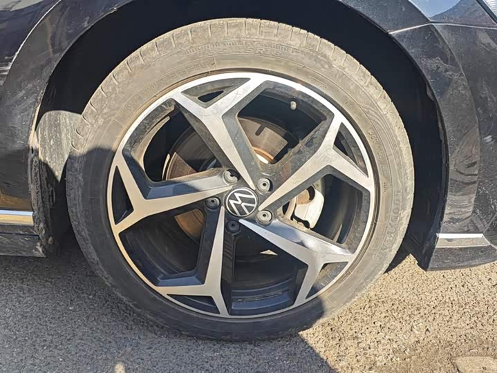 Фото 6 - Volkswagen Magotan