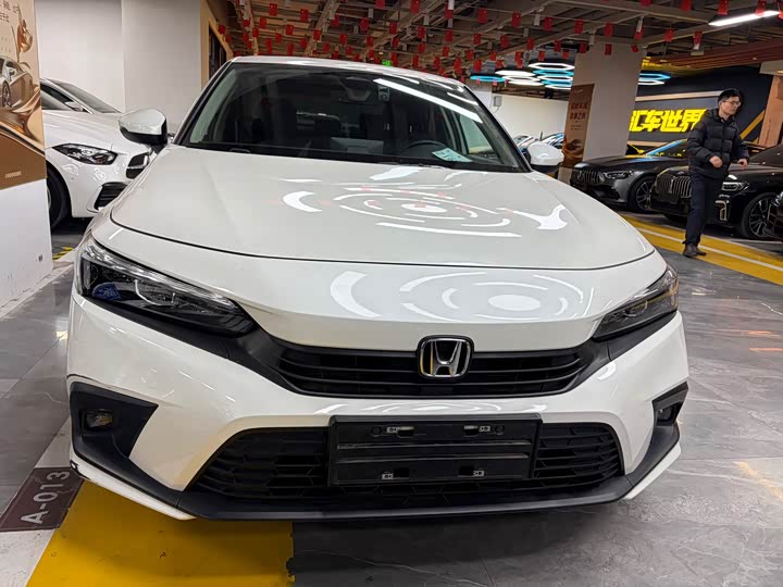 Фото 2 - Honda Civic