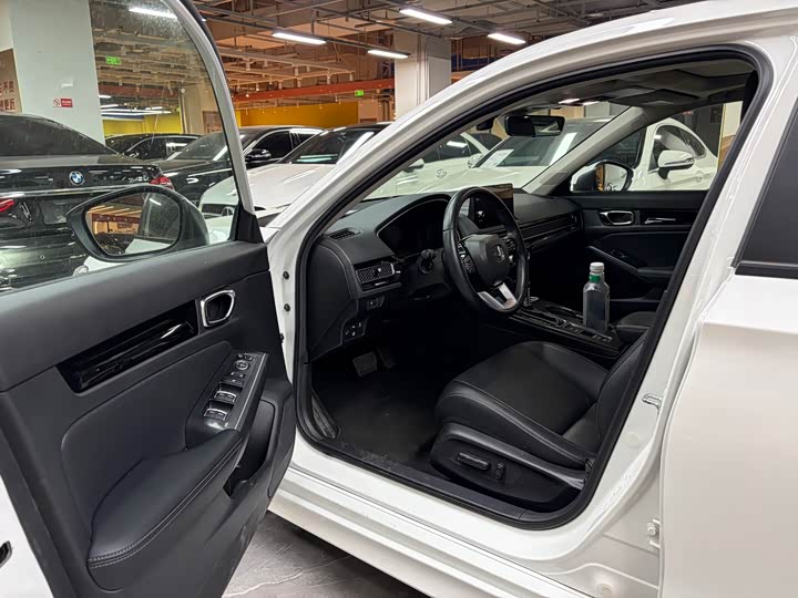 Фото 4 - Honda Civic