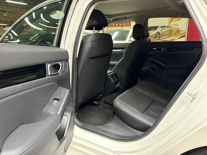 Фото 7 - Honda Civic