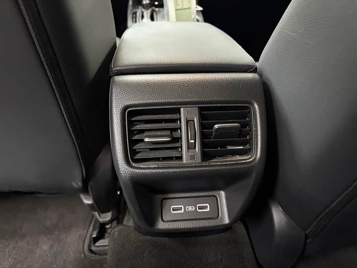 Фото 9 - Honda Civic