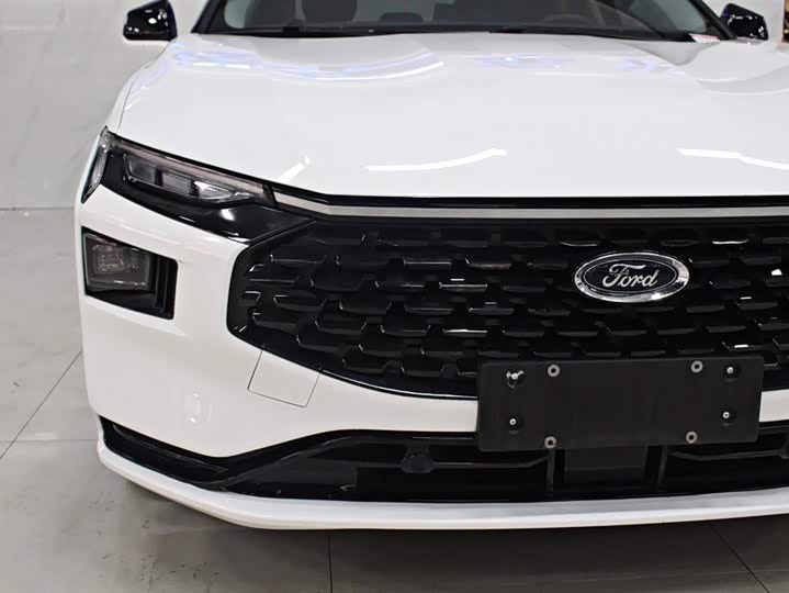 Фото 2 - Ford Mondeo