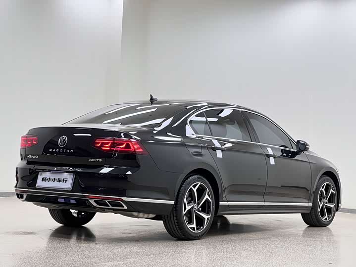 Фото 7 - Volkswagen Magotan