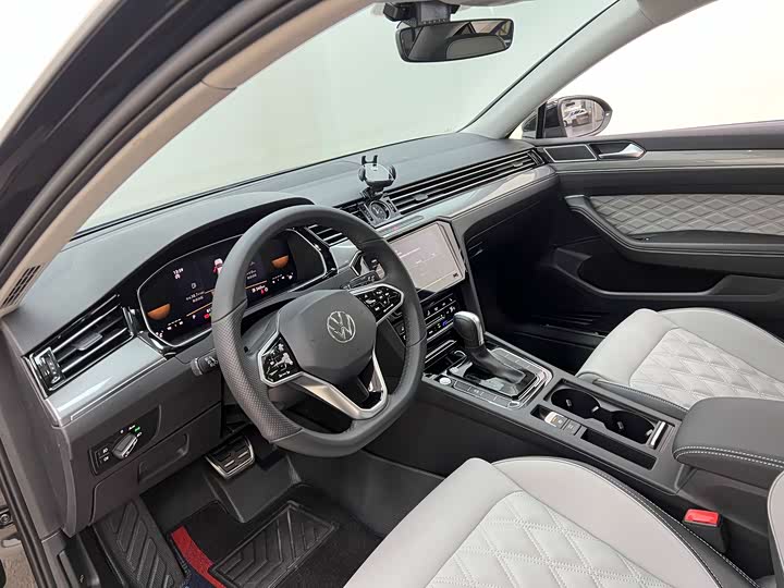 Фото 9 - Volkswagen Magotan