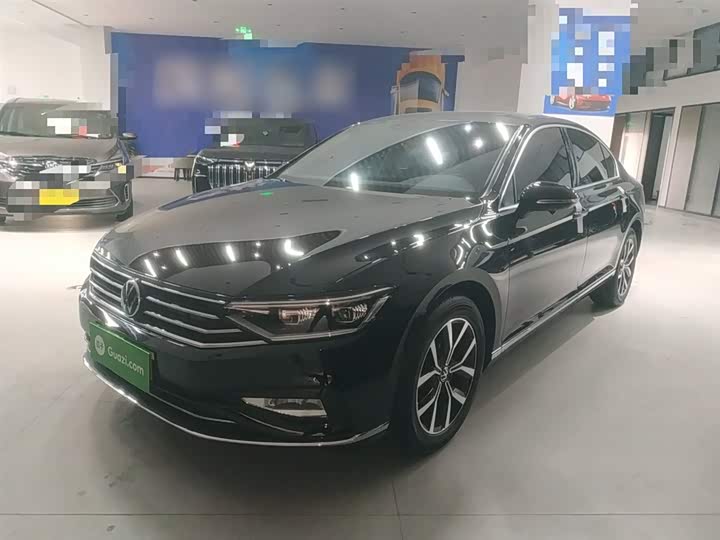 Фото 2 - Volkswagen Magotan