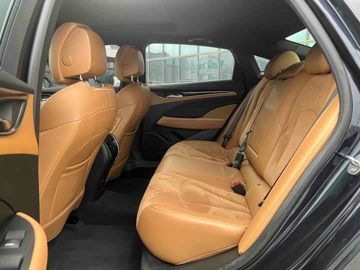 Фото 7 - Buick LaCrosse