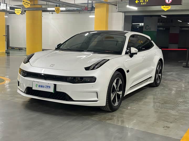 Фото 1 - Zeekr 001