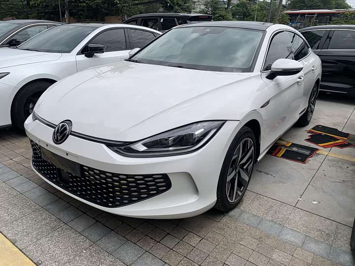 Фото 1 - Volkswagen Lamando L