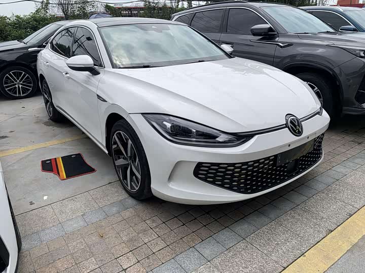 Фото 3 - Volkswagen Lamando L