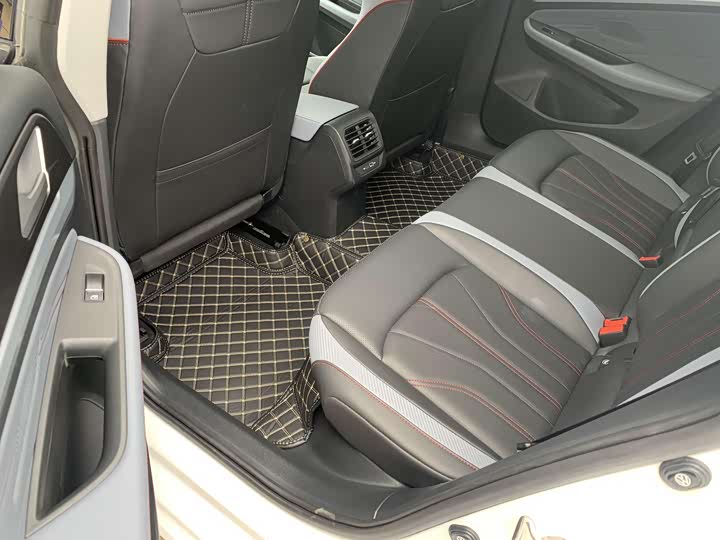 Фото 8 - Volkswagen Lamando L