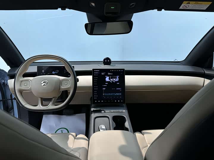 Фото 6 - Nio ET5T