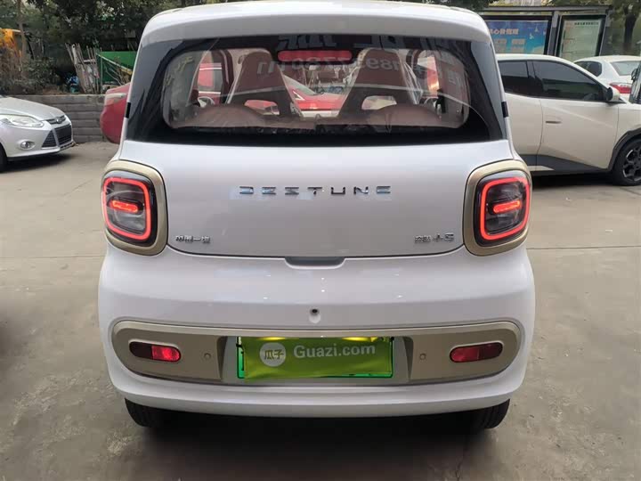 Фото 6 - Bestune Pony