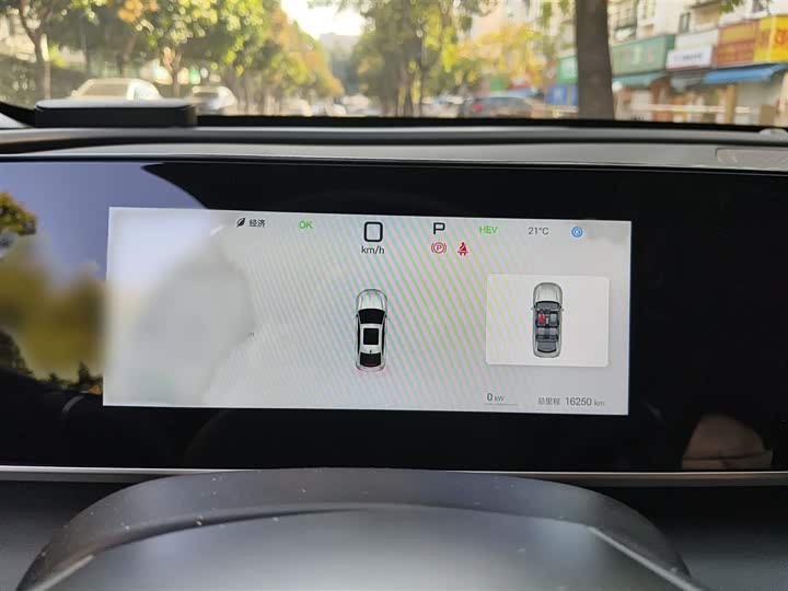 Фото 4 - BYD Qin L