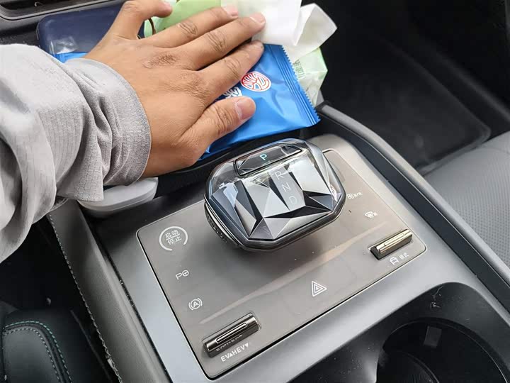 Фото 7 - BYD Qin L