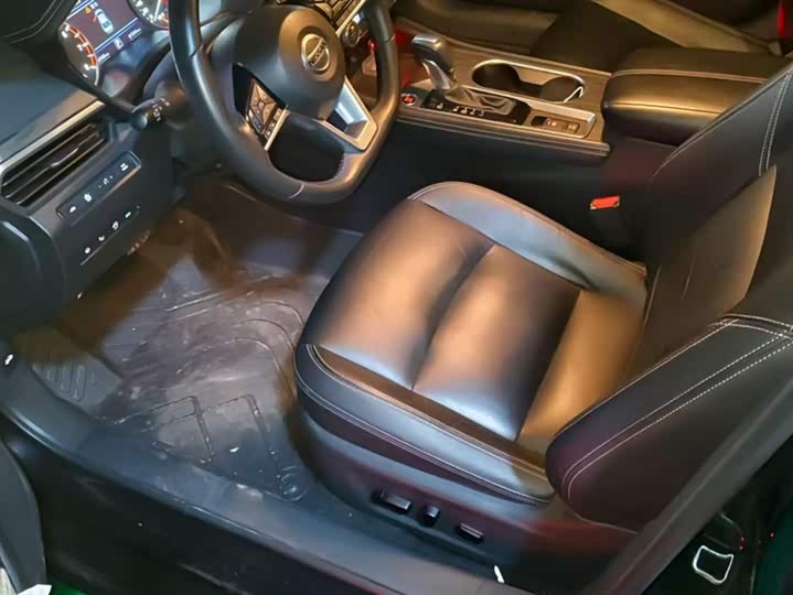 Фото 9 - Nissan Teana