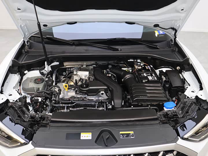 Фото 6 - Audi Q3