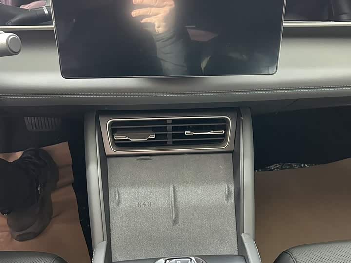 Фото 9 - BYD Qin L