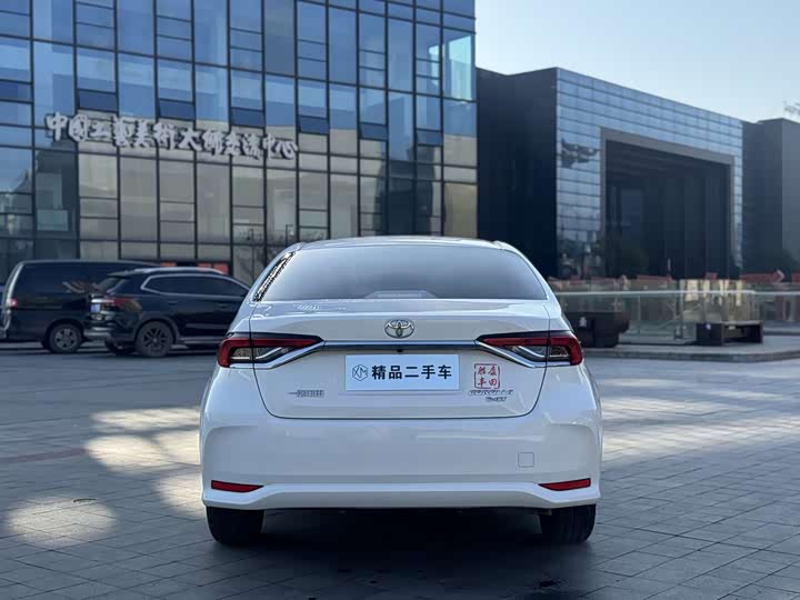 Фото 7 - Toyota Corolla